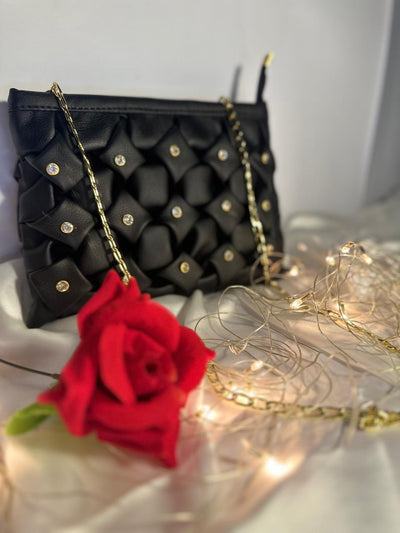 Elegant Long Chain Cross Body Bag: Effortless Style & Versatility