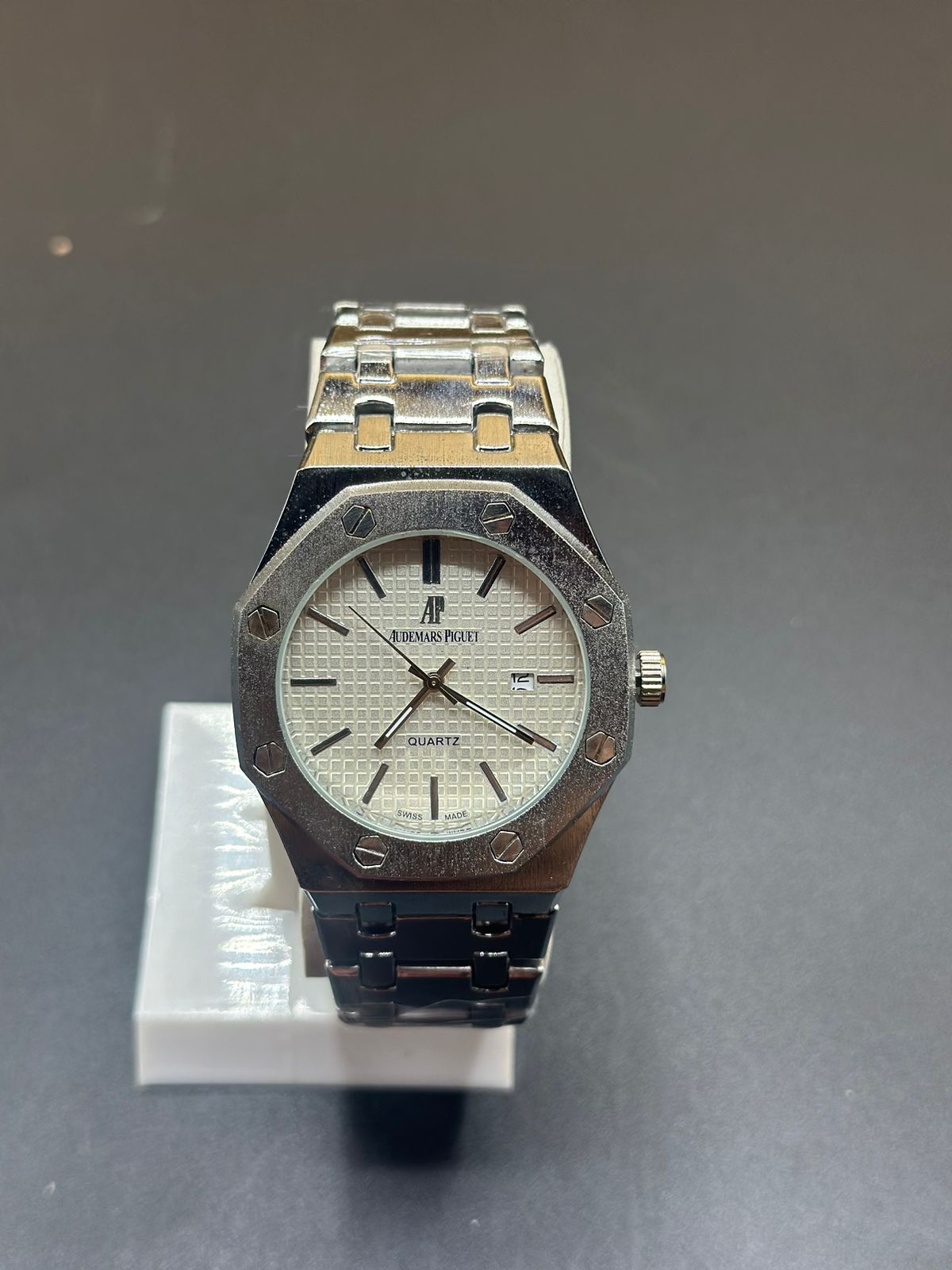 Audemars Piguet Quartz Watch - Stainless Steel White Dial